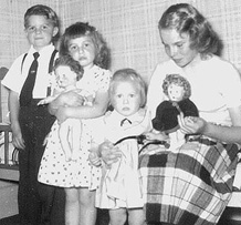 Wendy Lawton and siblings